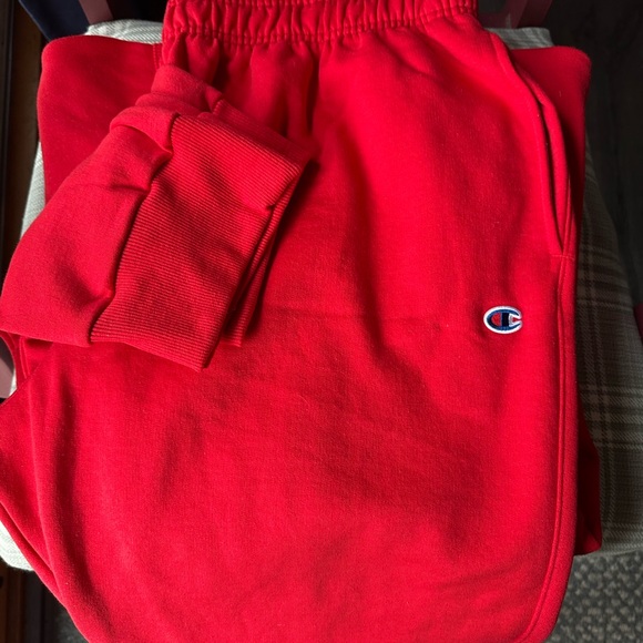 Champion Bold Red sweatpants/swestshirt Set - Picture 6 of 7